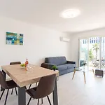 Les Trois Caps By Interhome *