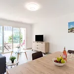 Lägenhet Les Trois Caps By Interhome